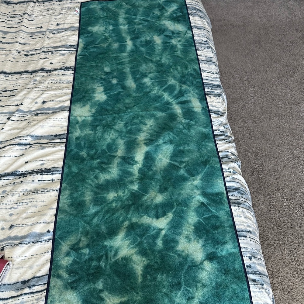 Manduka Tie Dye Green and Blue Grippy Yoga towel